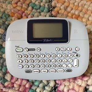 NWOT label maker!